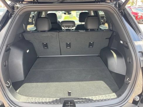 Used 2026 Chevrolet Equinox LT w/ Convenience Package II FWD image 29