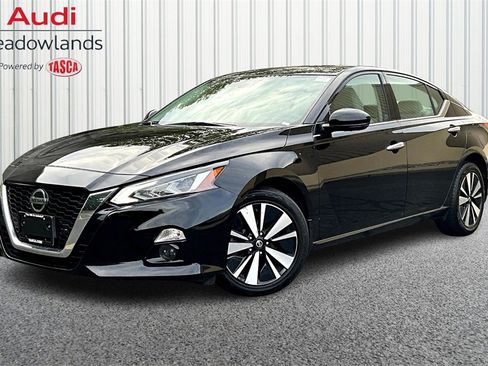 Used 2019 Nissan Altima 2.5 SV image 1