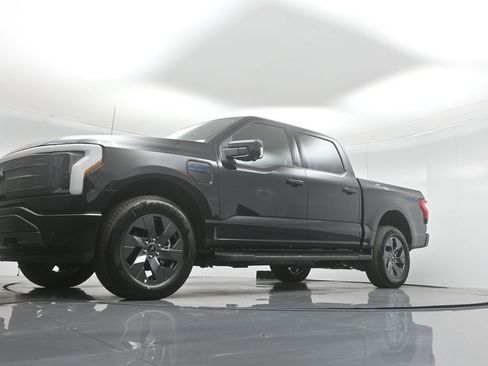 New 2025 Ford F150 Lightning Lariat image 44