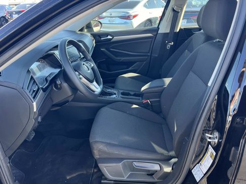 Used 2019 Volkswagen Jetta S w/ Driver Assistance Package image 18