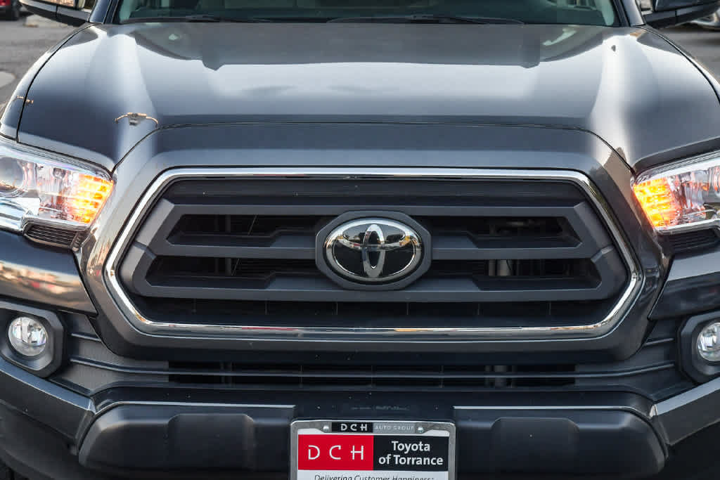 Certified 2022 Toyota Tacoma SR5 RWD image 5