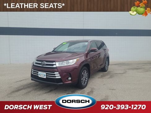 Used 2018 Toyota Highlander XLE AWD/4WD image 1