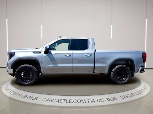 Used 2023 GMC Sierra 1500 SLE w/ Enhanced Capability Package AWD/4WD image 2