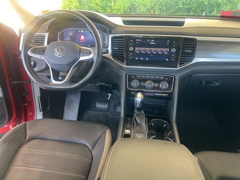 Used 2021 Volkswagen Atlas SEL Premium image 20
