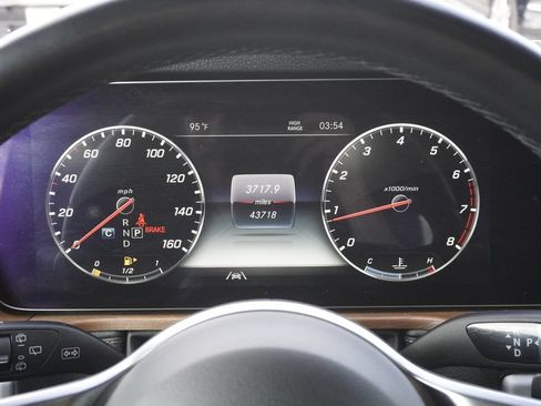 Used 2021 Mercedes-Benz G 550 image 16