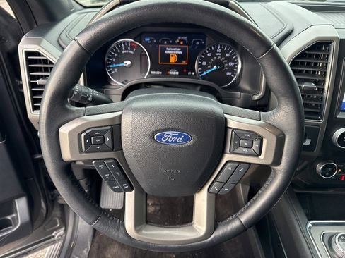 Used 2021 Ford Expedition XLT image 31