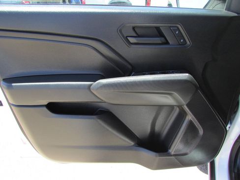Used 2026 Chevrolet Colorado W/T w/ WT Custom Package RWD image 15