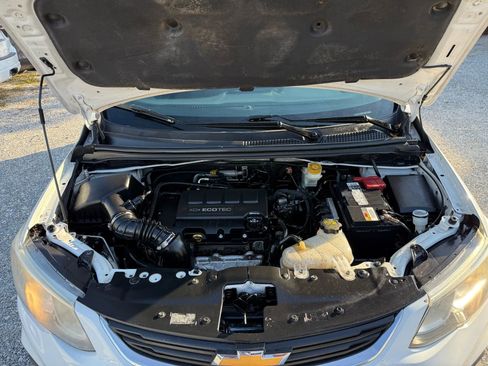 Used 2017 Chevrolet Sonic LT w/ Convenience Package image 8