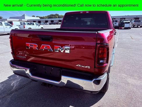 Used 2026 RAM 2500 Big Horn AWD/4WD image 4
