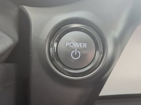 Used 2025 Toyota Sienna XLE w/ XLE Plus Package FWD image 23