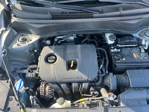 Used 2022 Kia Seltos EX image 28