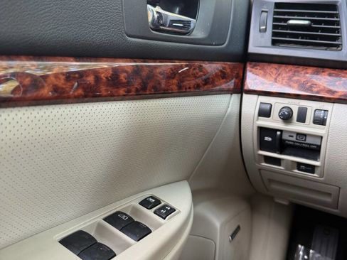 Used 2011 Subaru Outback 2.5i Limited w/ PWR Moonroof Pkg image 20