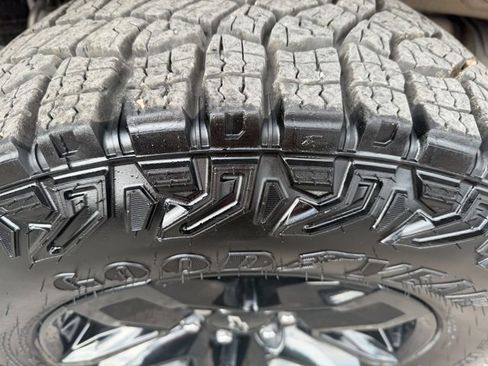 Used 2024 Chevrolet Silverado 1500 LT Trail Boss image 15