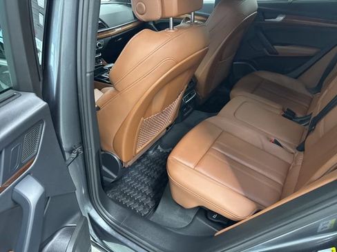 Used 2023 Audi Q5 2.0T Prestige w/ Prestige Package image 22