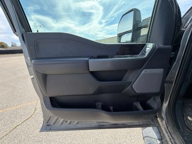 Used 2025 Ford F350 Lariat w/ Lariat Ultimate Package AWD/4WD image 9
