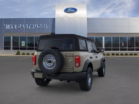 New 2025 Ford Bronco 4-Door AWD/4WD image 8