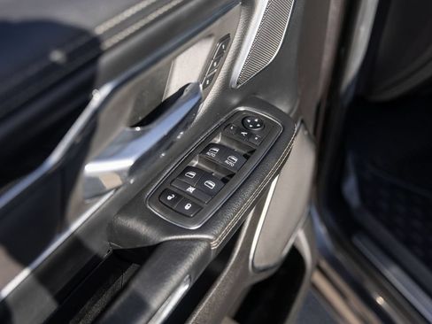 Used 2019 RAM 1500 Laramie AWD/4WD image 27