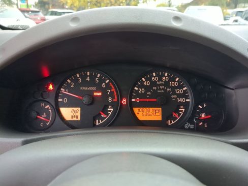 Used 2016 Nissan Frontier SV image 14