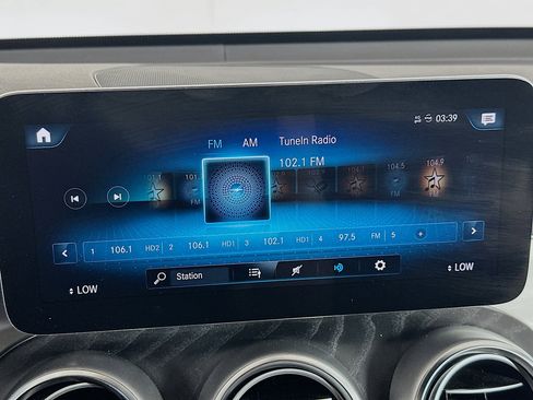 Used 2021 Mercedes-Benz GLC 300 image 21