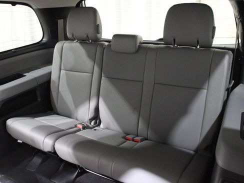 Used 2019 Toyota Sequoia Platinum AWD/4WD image 25