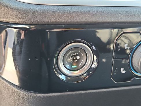 Used 2022 Chevrolet Silverado 1500 LT RWD image 16