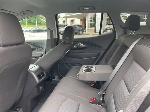 Used 2022 GMC Terrain SLE w/ Driver Convenience Package image 13