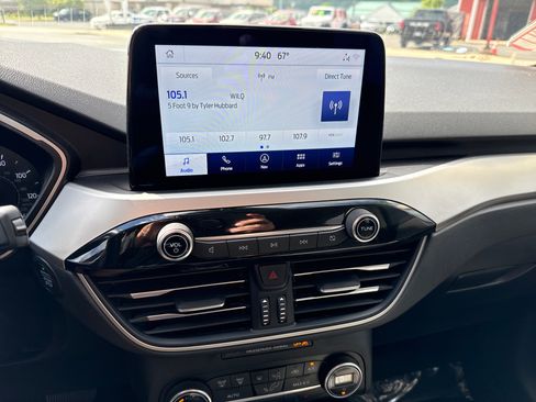 Used 2020 Ford Escape SE AWD/4WD image 24