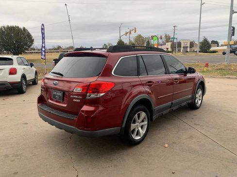 Used 2014 Subaru Outback 2.5i Limited image 7