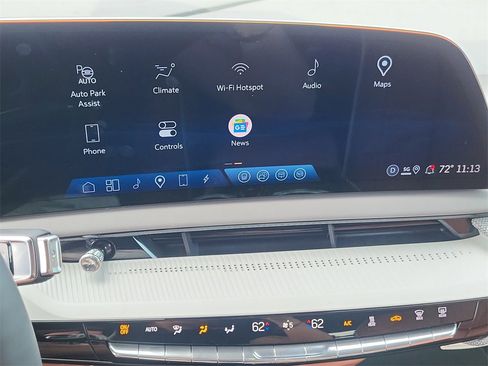 New 2025 Cadillac Optiq Sport 2 image 20