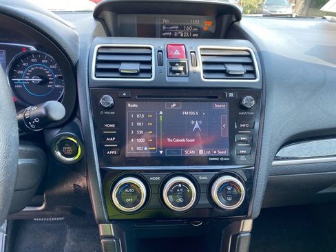 Used 2017 Subaru Forester 2.5i Touring AWD/4WD image 21