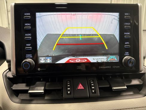 Used 2021 Toyota RAV4 XLE Premium AWD/4WD image 30