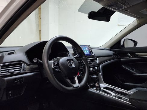 Used 2021 Honda Accord LX image 13