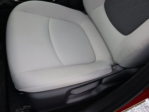 Used 2022 Toyota Corolla LE FWD image 17
