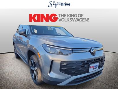 New 2025 Volkswagen Tiguan SE
