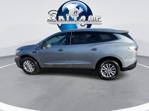 Used 2024 Buick Enclave Essence w/ Technology Package image 6