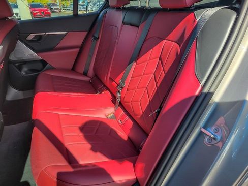 Used 2025 BMW 540i xDrive image 11