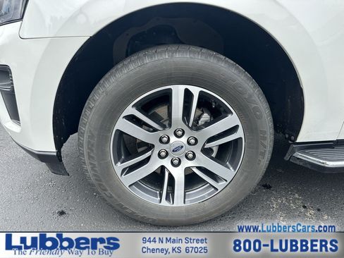 Used 2022 Ford Expedition Max XLT AWD/4WD image 10