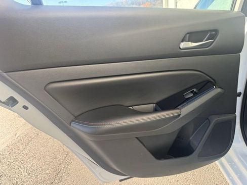 Used 2023 Nissan Altima 2.5 SR w/ SR Premium Package image 24