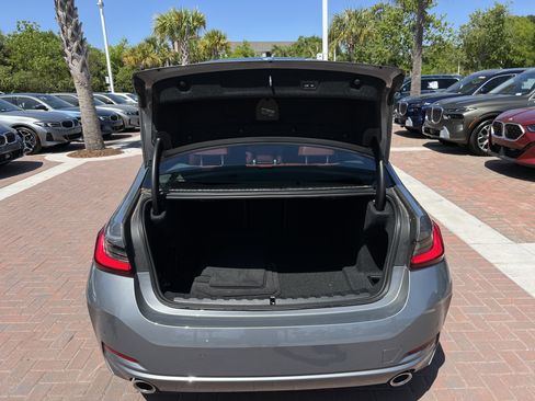 Used 2025 BMW 330i Sedan image 32