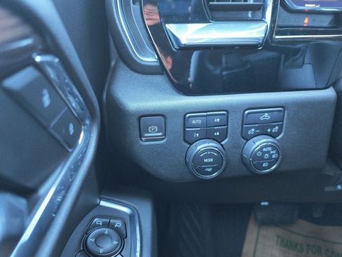 Used 2024 Chevrolet Silverado 1500 RST w/ Z71 Off-Road Package AWD/4WD image 16