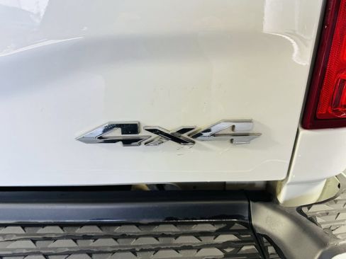 Used 2023 RAM 2500 Laramie AWD/4WD image 28