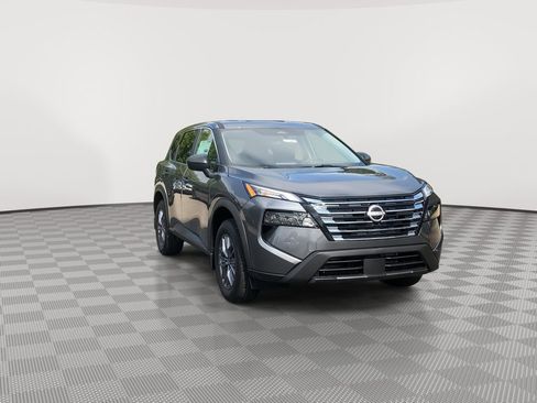 Certified 2026 Nissan Rogue S AWD/4WD image 2