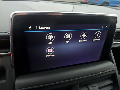 Used 2021 GMC Yukon XL SLE w/ Gmc Pro Safety Plus Package image 17