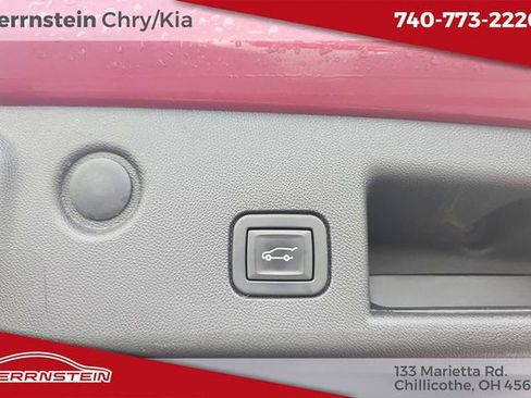 Used 2021 Chevrolet Equinox LT FWD image 30