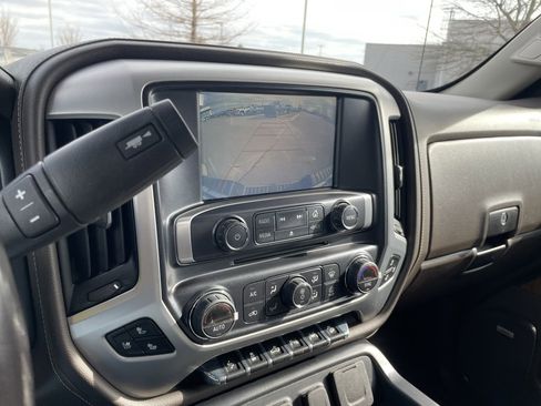 Used 2018 GMC Sierra 1500 SLT image 17