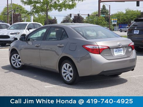 Used 2016 Toyota Corolla LE FWD image 13