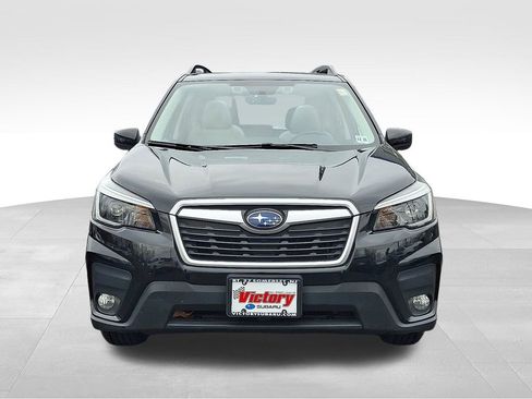 Used 2021 Subaru Forester Premium image 2
