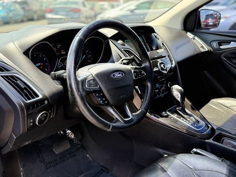Used 2018 Ford Focus Titanium FWD image 14