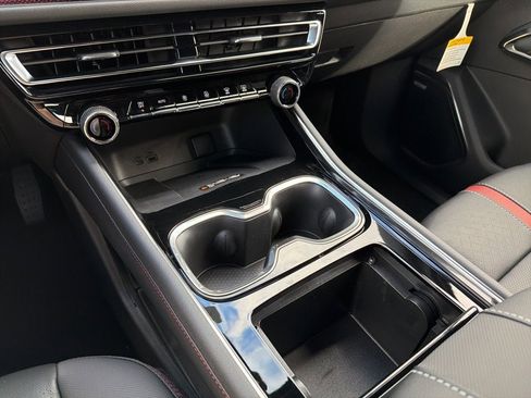 New 2026 Chevrolet Traverse RS w/ LPO, Floor Liner Package image 33