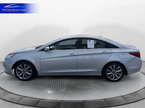 Used 2013 Hyundai Sonata SE image 2